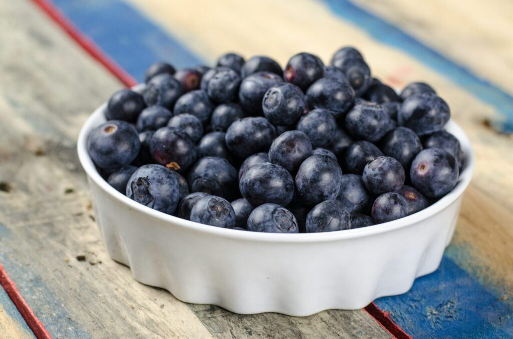 e38396e383abe383bce38399e383aae383bce38380e382a4e382a8e38383e38388e381afe38184e381a4e9a39fe381b9e3828be381b9e3818de3818be8a7a3e8aaac ブルーベリーダイエットはいつ食べるべきか解説